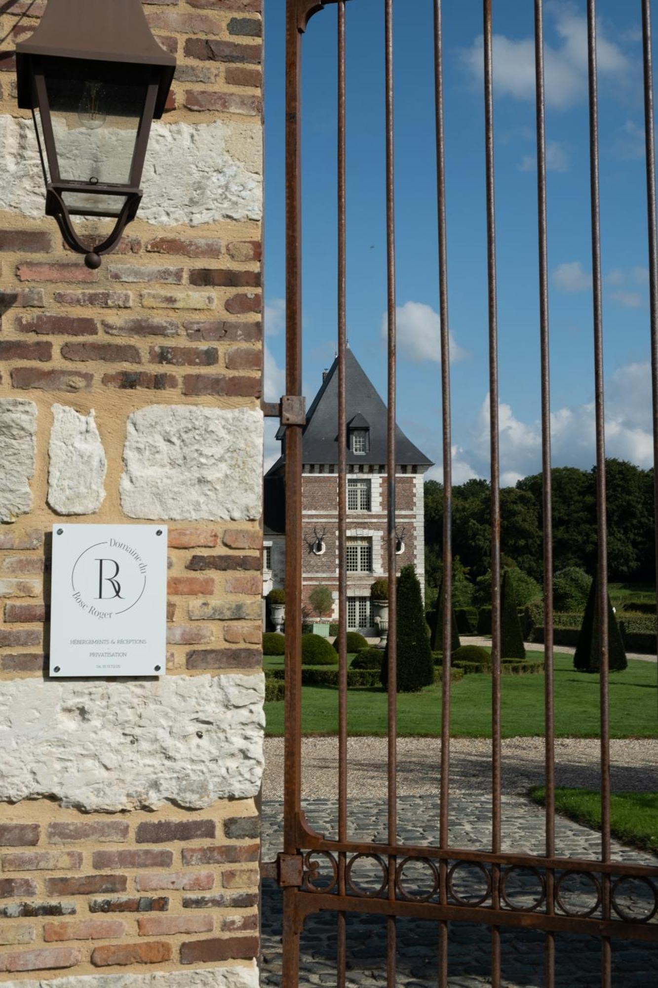 Domaine Du Bosc Roger Hotel Bouquetot Exterior photo